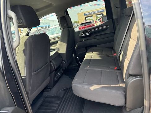 Used 2024 Chevrolet Silverado 1500 LT AWD/4WD image 18