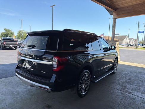 Used 2024 Ford Expedition Platinum AWD/4WD image 26