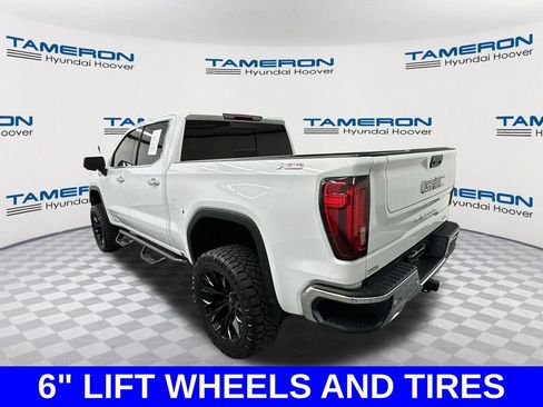 Used 2024 GMC Sierra 1500 SLT AWD/4WD image 3