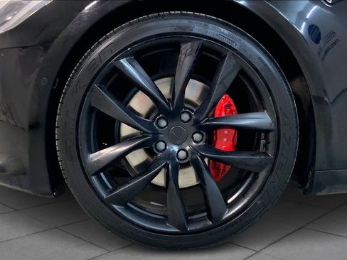 Used 2018 Tesla Model S P100D image 11