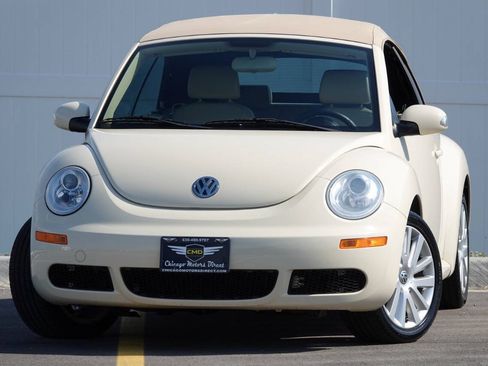 Used 2008 Volkswagen Beetle SE FWD image 9