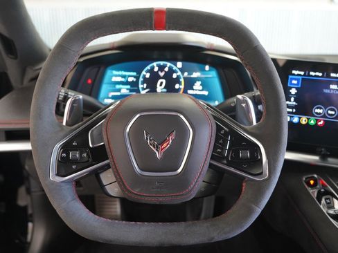 Used 2023 Chevrolet Corvette Stingray Premium Conv w/ Z51 Performance Package RWD image 22
