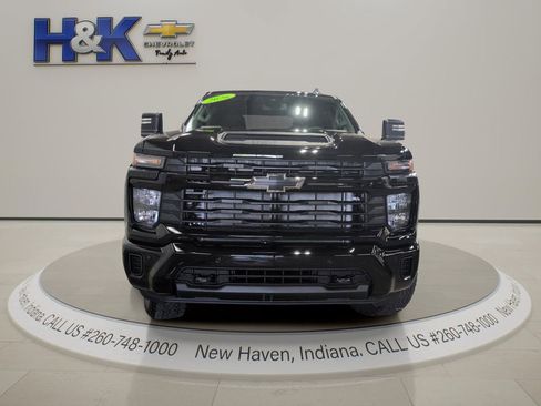 New 2026 Chevrolet Silverado 2500 Custom w/ Custom Value Package AWD/4WD image 2