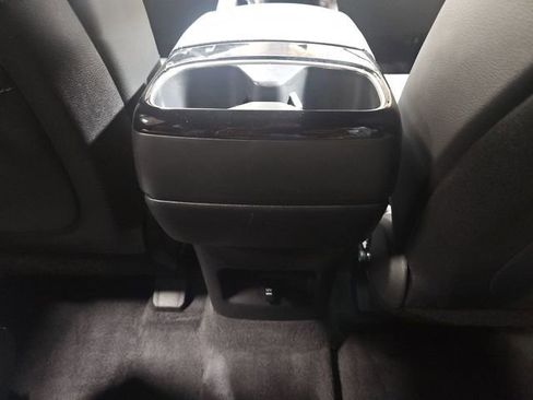 Used 2025 Kia Telluride AWD image 18