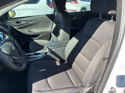 Used 2024 Chevrolet Malibu LT FWD image 9