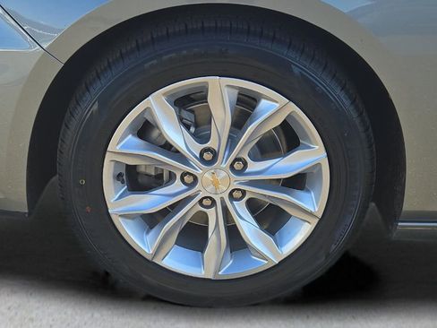 Used 2024 Chevrolet Malibu LT image 8