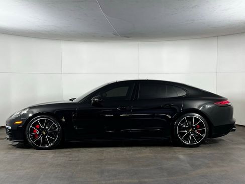 Certified 2020 Porsche Panamera GTS image 2