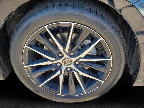 Used 2023 Toyota Camry SE image 7