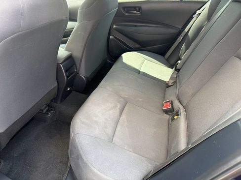 Used 2022 Toyota Corolla LE FWD image 18