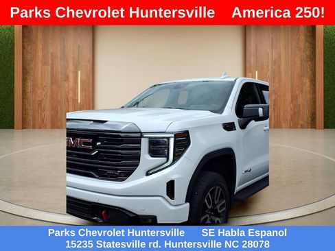 Certified 2022 GMC Sierra 1500 AT4 w/ AT4 Premium Package AWD/4WD image 26