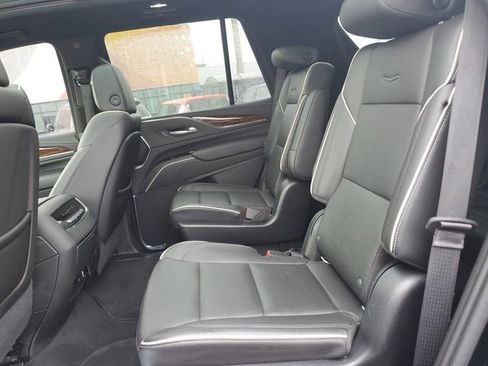Used 2021 Cadillac Escalade Premium Luxury w/ Driver Assist Tech Package image 29