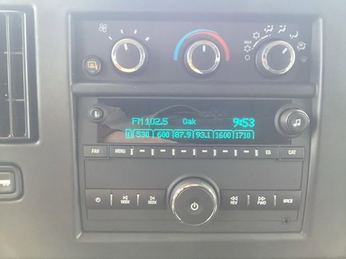 New 2025 Chevrolet Express 2500 Work Van image 30