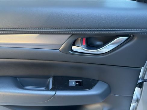 New 2025 MAZDA CX-5 AWD 2.5 S w/ Preferred Package image 23