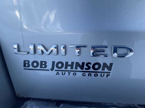 Used 2022 Ford Expedition Limited image 9