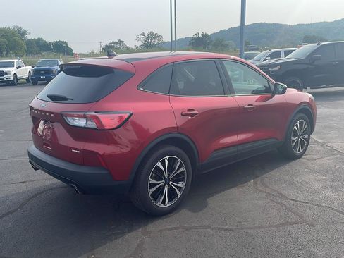 Used 2022 Ford Escape SE w/ SE Sport Appearance Package AWD/4WD image 5