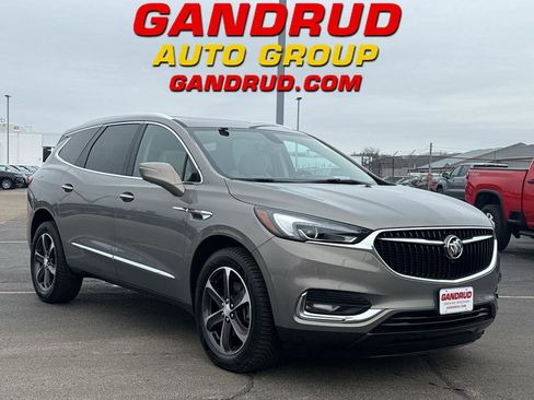 Used 2018 Buick Enclave Essence w/ Trailering Package image 1