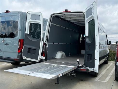 New 2023 Mercedes-Benz Sprinter 2500 image 48