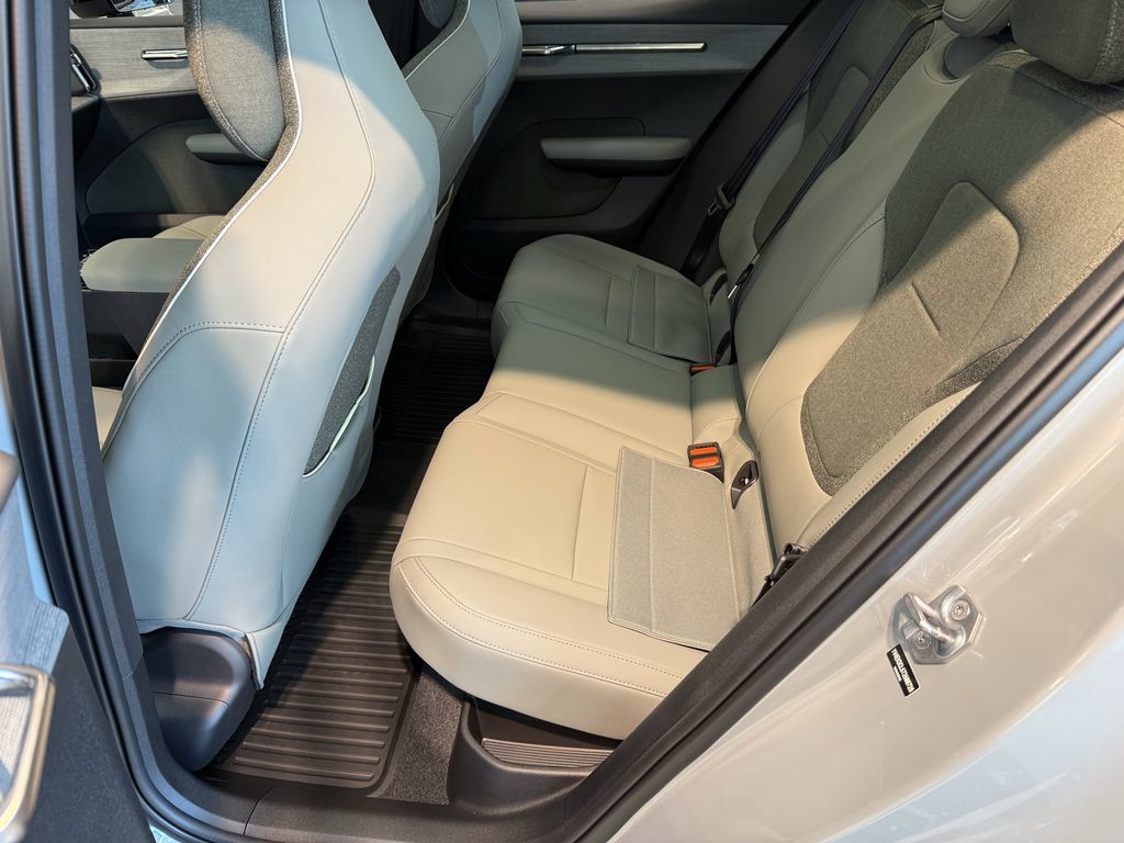 New 2026 Volvo EX30 Cross Country Ultra w/ Protection Package Premier AWD/4WD image 10