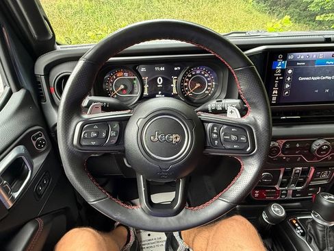 Used 2024 Jeep Wrangler Unlimited Rubicon 392 AWD/4WD image 21
