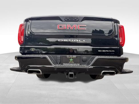 Used 2024 GMC Sierra 1500 Denali w/ Technology Package AWD/4WD image 10