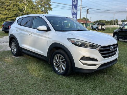 Used 2016 Hyundai Tucson SE FWD image 2