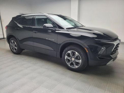 Used 2024 Chevrolet Blazer LT w/ Convenience Package FWD image 11