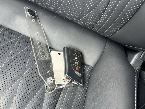Used 2018 Lexus LS 500 AWD w/ Interior Upgrade Package image 37