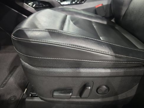 Used 2025 Kia Telluride S AWD/4WD image 30