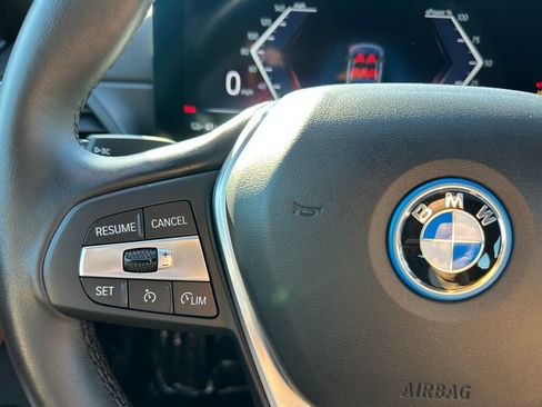 Used 2024 BMW i4 eDrive35 w/ Premium Package RWD image 19
