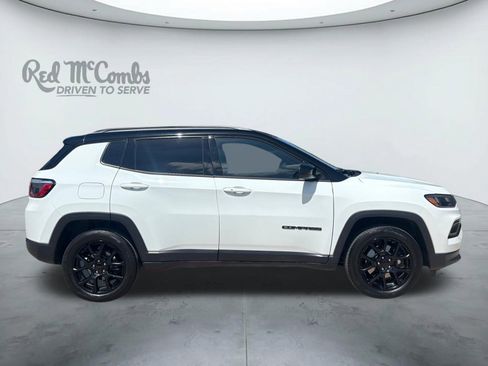 Used 2024 Jeep Compass Latitude w/ Altitude Special Edition image 6