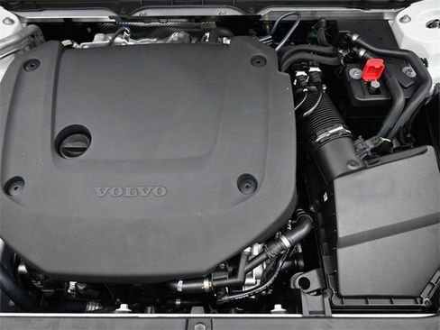 New 2026 Volvo XC90 B6 Core image 35