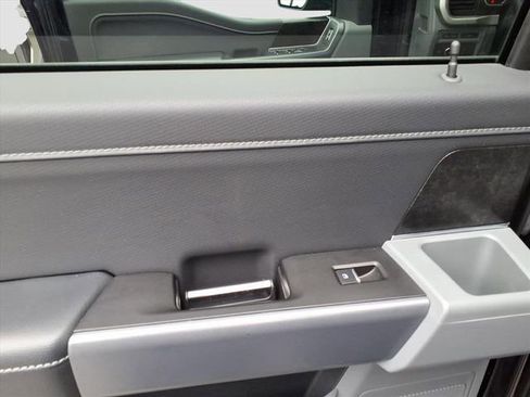 Used 2022 Ford F150 XLT w/ Equipment Group 302A High image 12