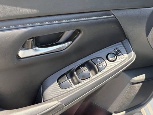 Used 2023 Nissan Sentra SV w/ All-Weather Package FWD image 6