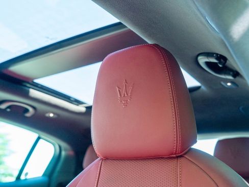 Used 2023 Maserati Grecale Modena AWD/4WD image 26