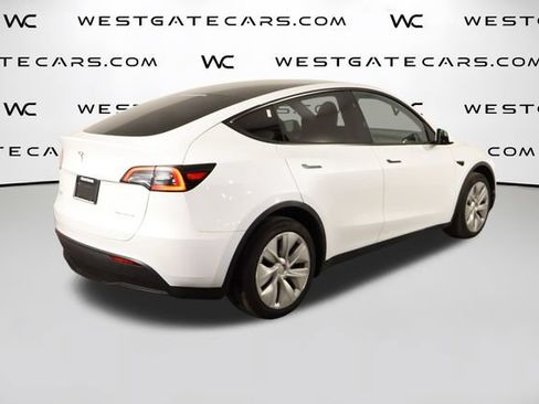 Used 2023 Tesla Model Y Long Range AWD/4WD image 50