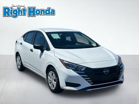Used 2025 Nissan Versa S w/ Trunk Package FWD image 7