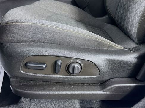 Used 2022 Chevrolet Equinox LT AWD/4WD image 20