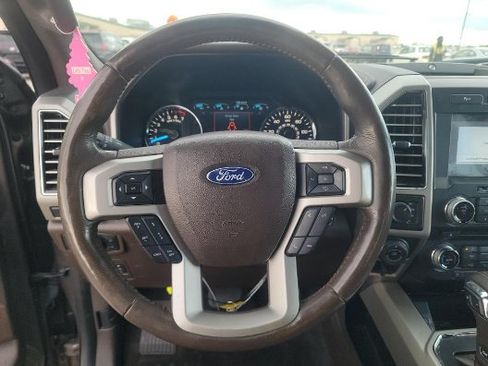 Used 2018 Ford F150 King Ranch w/ Equipment Group 601A Luxury AWD/4WD image 10