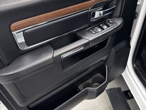 Used 2017 RAM 1500 Laramie w/ Convenience Group image 17