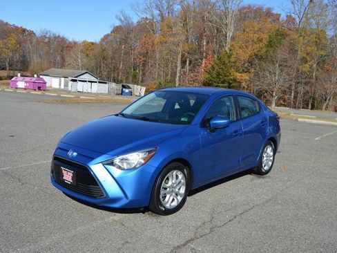 Used 2017 Toyota Yaris iA image 57