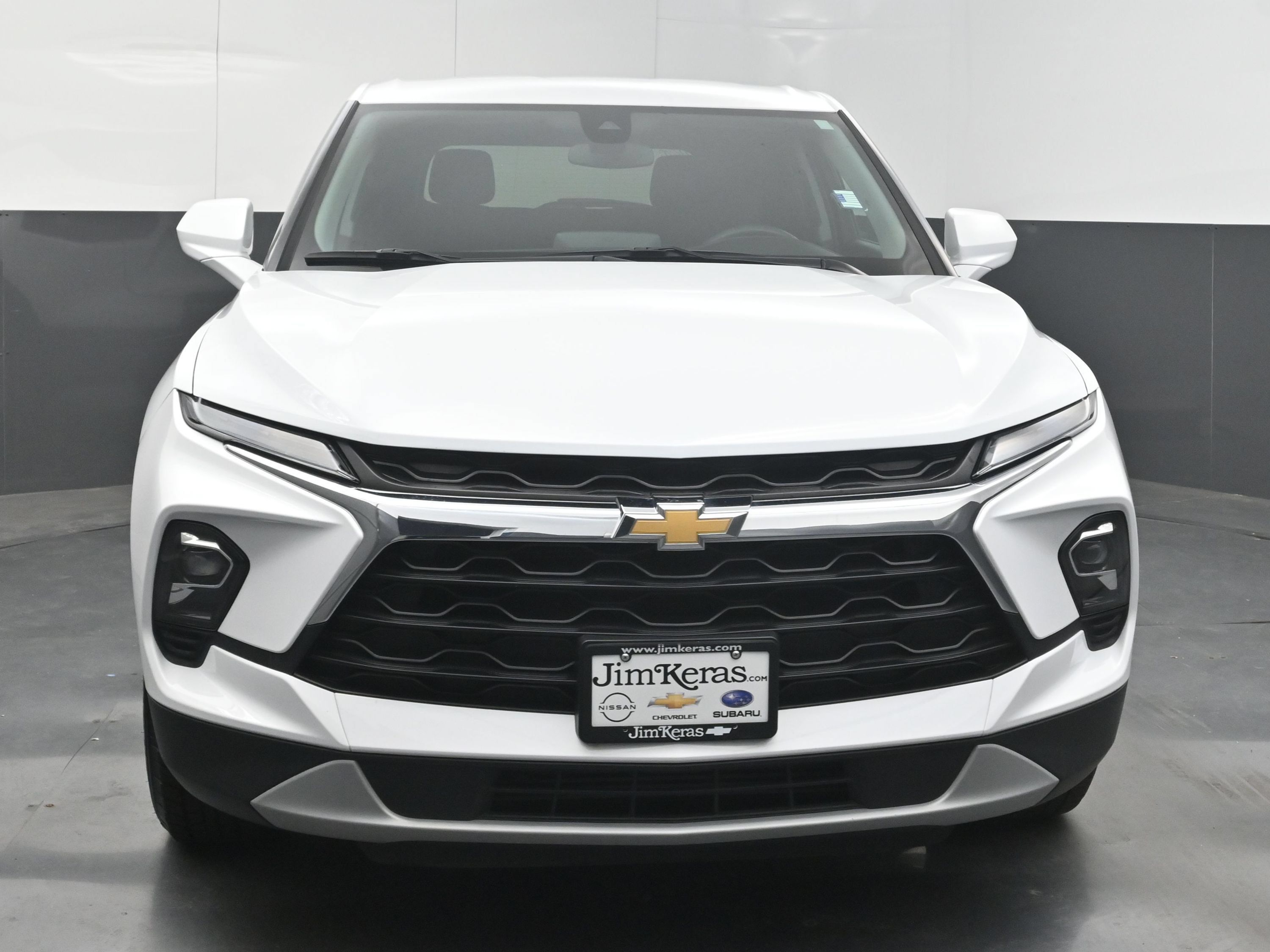 Used 2025 Chevrolet Blazer LT FWD image 3