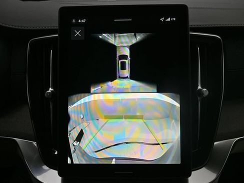 New 2026 Volvo XC90 T8 Ultra w/ Protection Package Premier AWD/4WD image 12