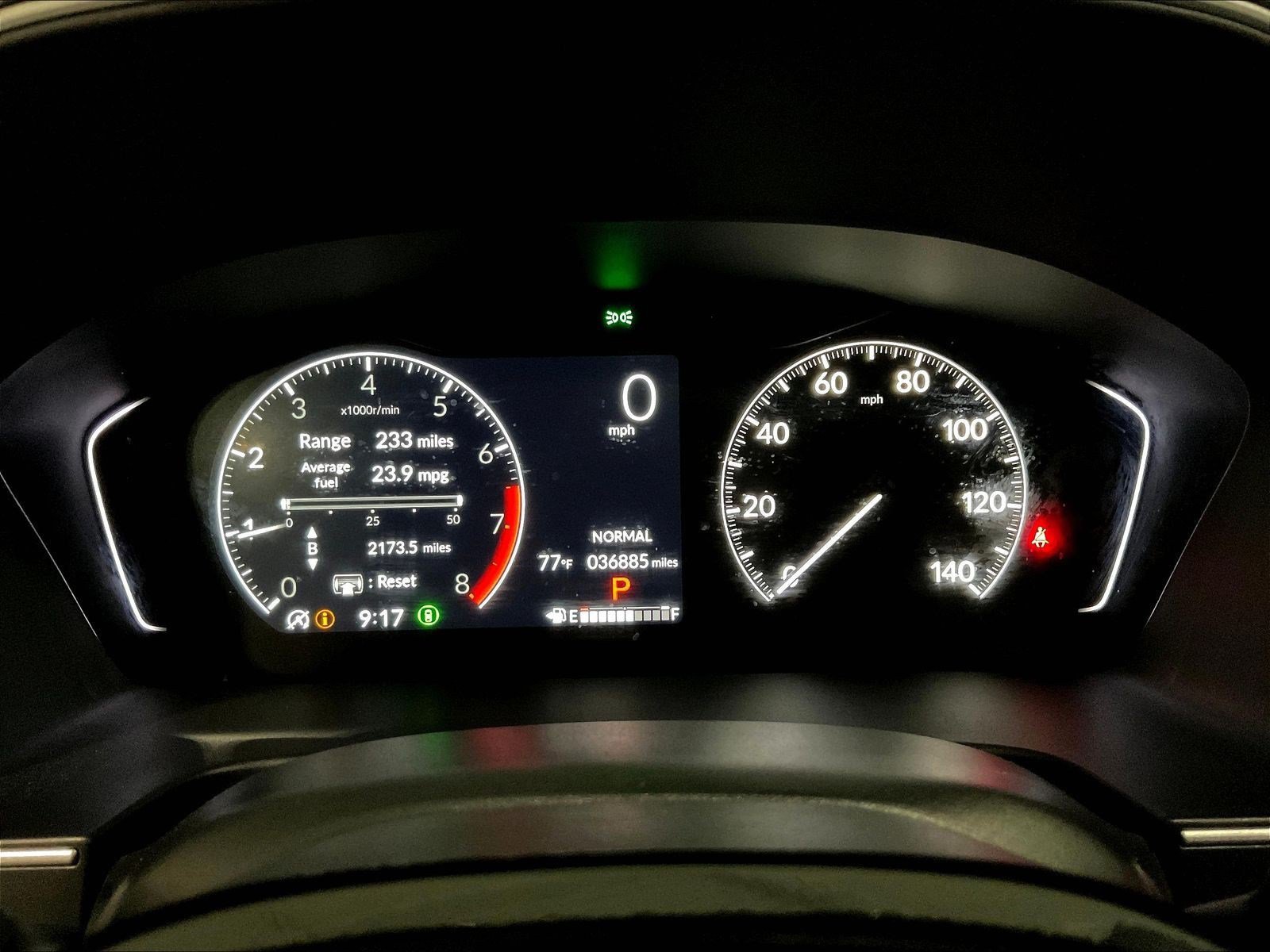 Used 2025 Honda Pilot Touring image 13