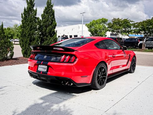 Used 2019 Ford Mustang Shelby GT350 w/ Technology Package RWD image 10