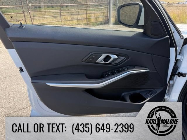 Used 2025 BMW 330i xDrive Sedan AWD/4WD image 13