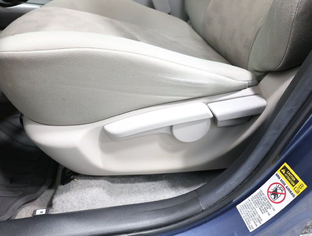 Used 2012 Toyota RAV4 FWD w/ Value Pkg image 14