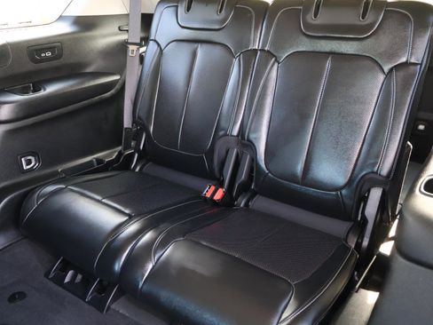 Used 2021 Jeep Grand Cherokee L Limited w/ Luxury Tech Group II image 22