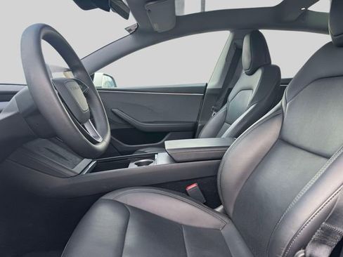 Used 2024 Tesla Model 3 Standard Range RWD image 21