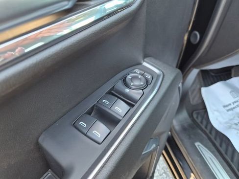 Used 2024 Chevrolet Silverado 1500 LT AWD/4WD image 14