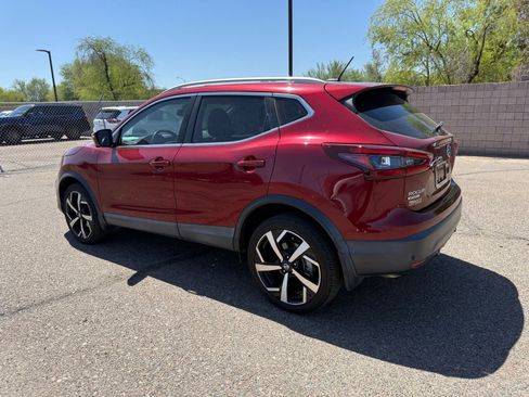 Used 2021 Nissan Rogue Sport SL w/ Premium Package FWD image 7